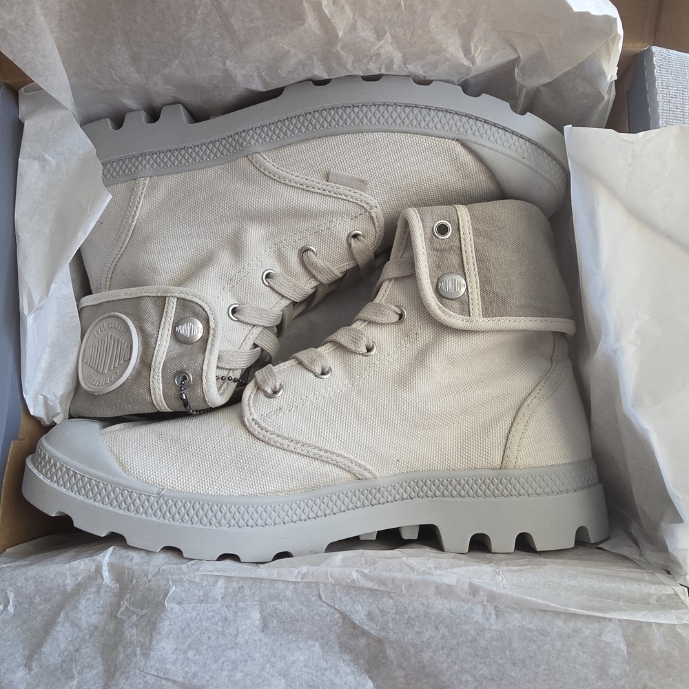 Palladium Men's Baggy Gray Canvas Boots